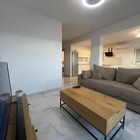 Apartamento Luxury Penthouse In Makarska, Croatia