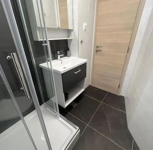 Apartment Luxury Penthouse In Makarska, Croatia *