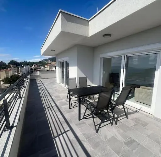 Luxury Penthouse In Makarska, Croatia *